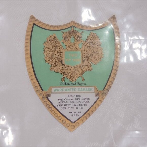 Vintage NOS Two Ply Yarn Warranted Damask Tablecloth Desert Rose 58 X 88 White - Picture 3 of 5